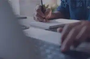 hand-writing-note-online-learning-eclive